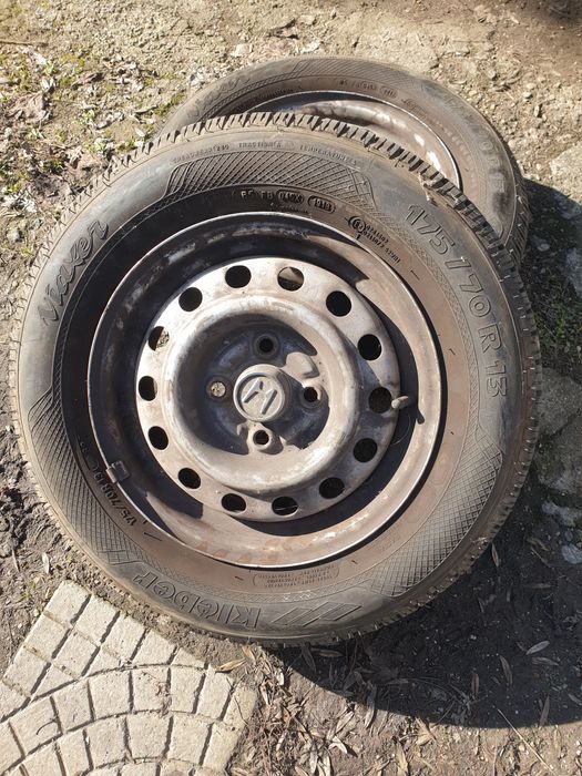 4 броя гуми с джанти 4х100 175/70/13 Kleber Viaxer и Pirelli Cinturato