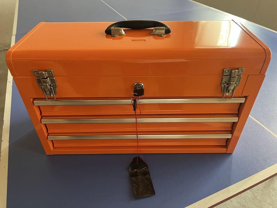 Avtomobil uchun asboblar