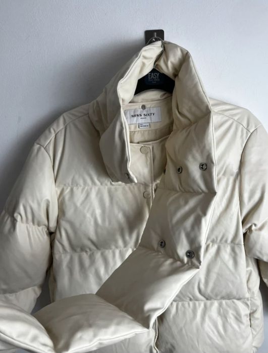 Geaca de iarnă călduroasă