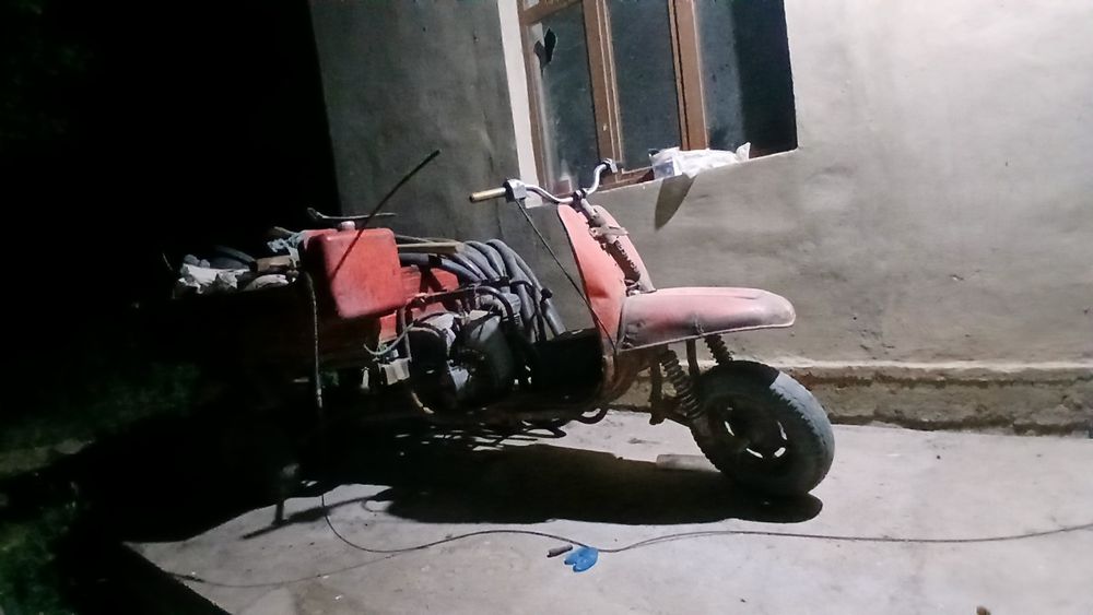 Matrul sotiladi juda yaxshi holatda balonlari yangi