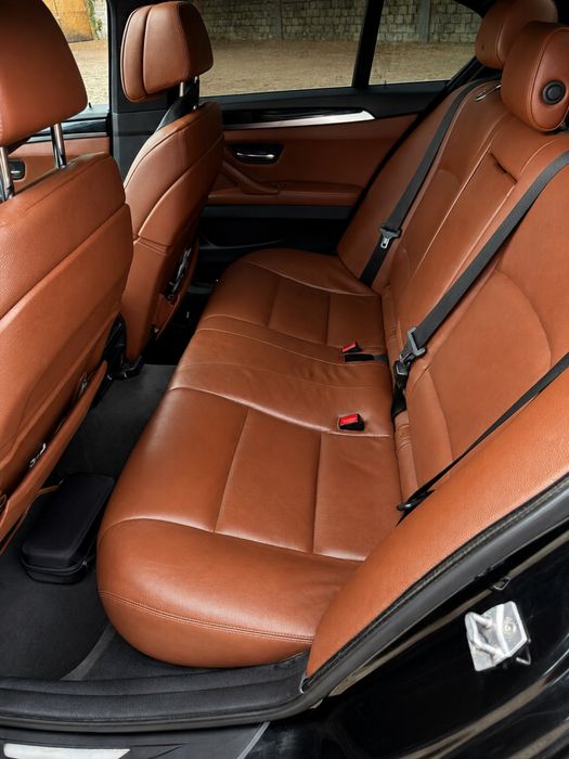 BMW F10 530d 2011 • Packet M