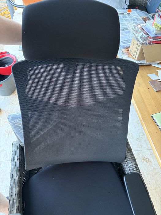Scaun birou ergonomic HOLLUDLE mesh, tetieră reglabilă, suport lombar, brațe ajustabile