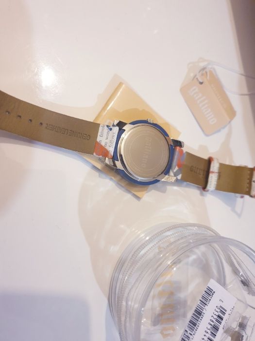 Galliano часовник