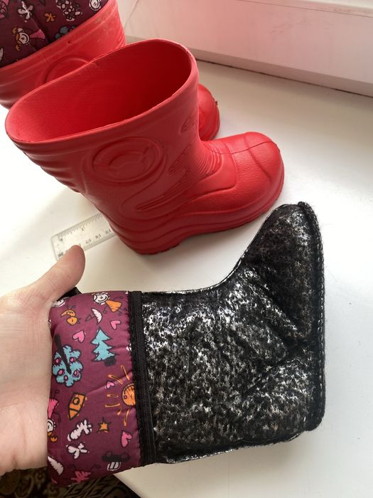 Продам резиновые сапоги