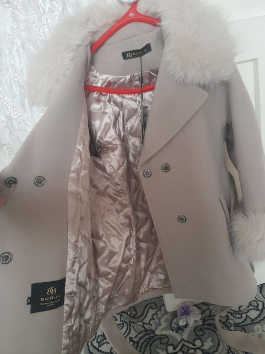 Pol palto ayollar uchun