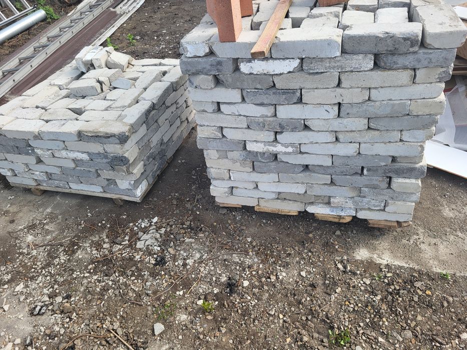Продам Кирпич Б/У