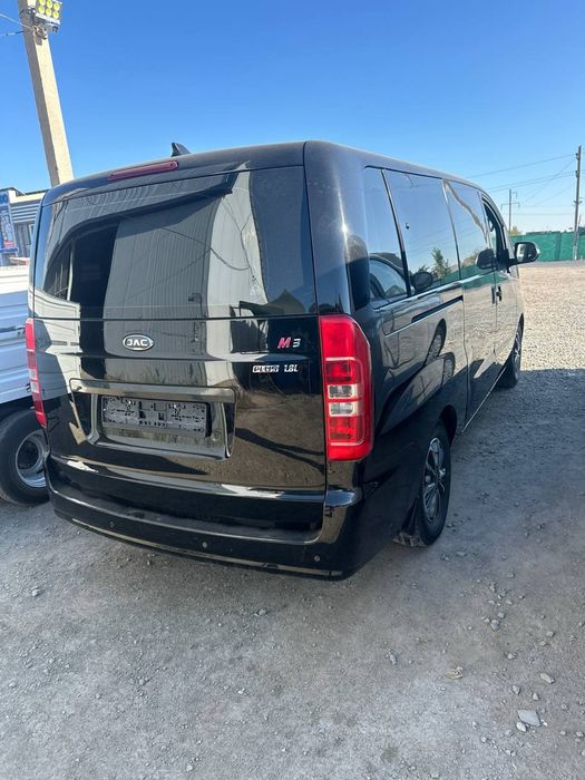 JAC  M3 sotiladi