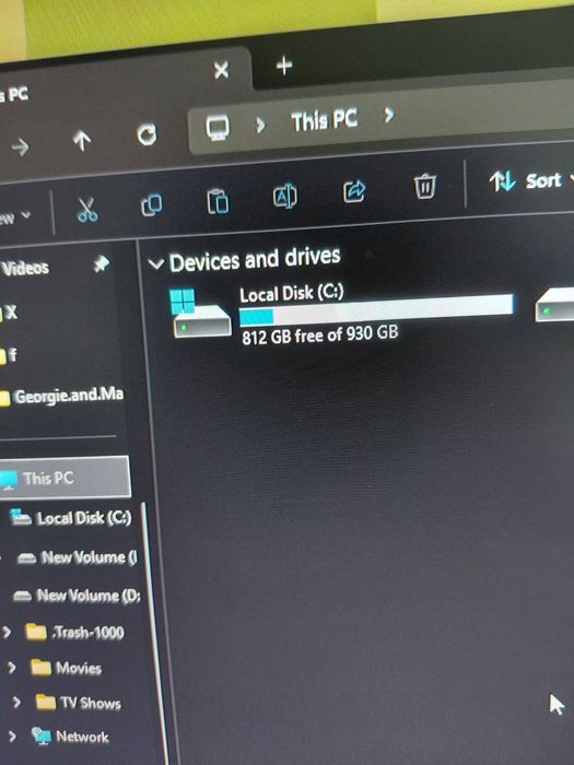 Vand pc gaming ddr5 ryzen 5 8500g sau schimb cu xbox/ps5