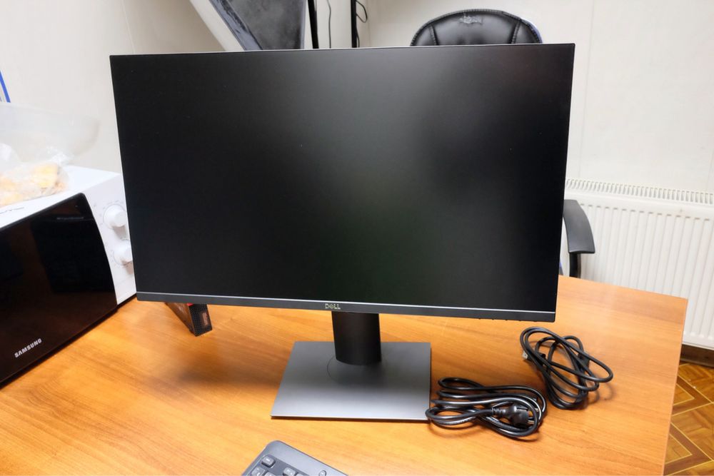 Монитор Dell 27 безрамочный