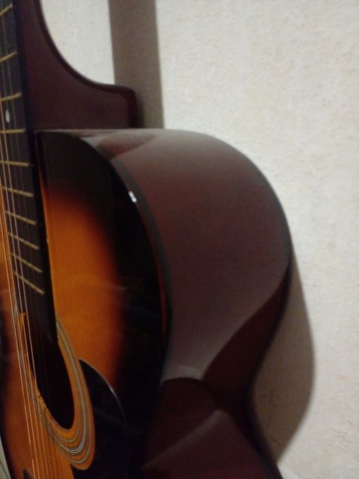 Гитара 6 струнная