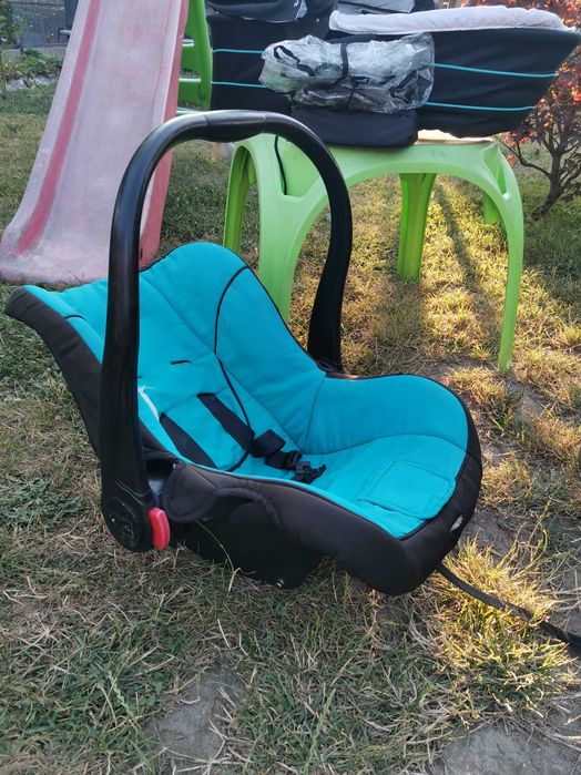 Carucior 3 in 1. Articolele sunt in stare buna