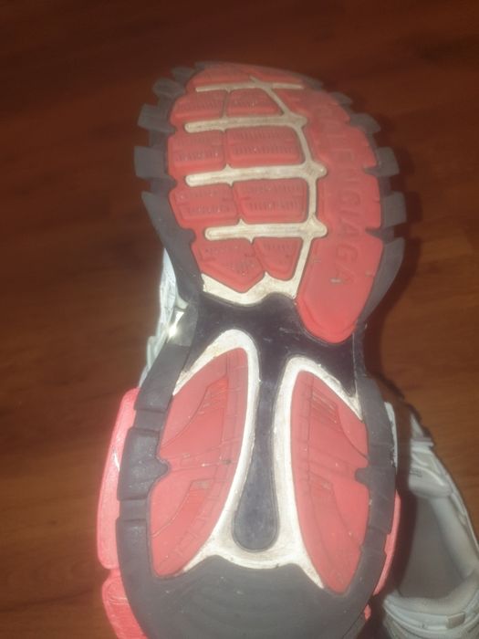 Продам баленсиага трак 2