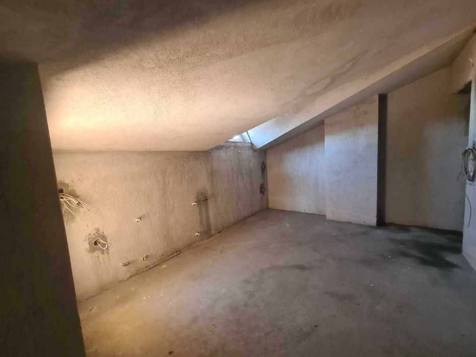 Продава се Тристаен апартамент в Хасково, Каменни - 146 кв.м за 385 €/кв.м - Снимка #6