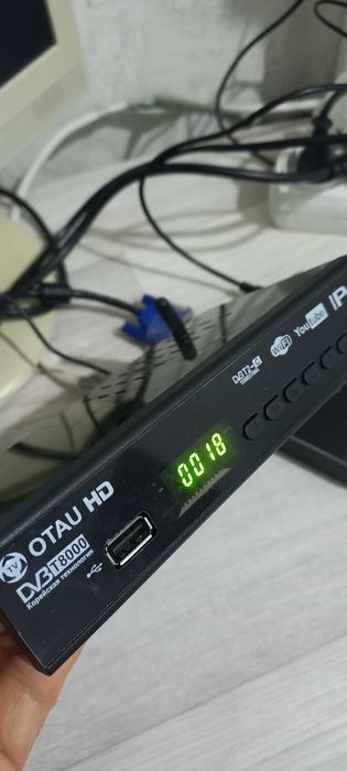 Монитор телевизор+ тв бокс отау