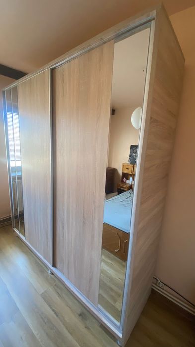 Dulap cameră dressing