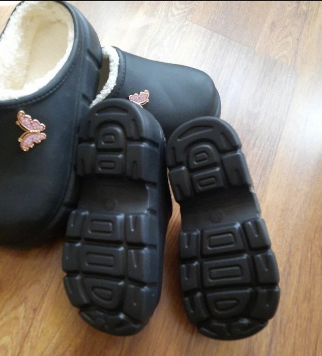 Crocsi dama cu blana