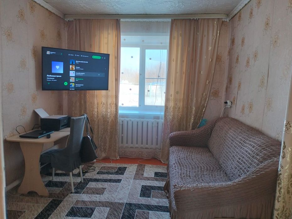 Продаётся дом, в поселке