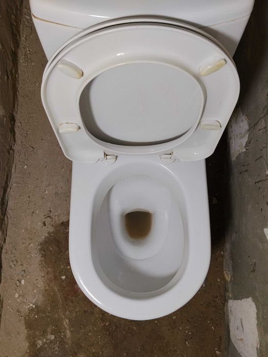 продам унитаз Санита Люкс