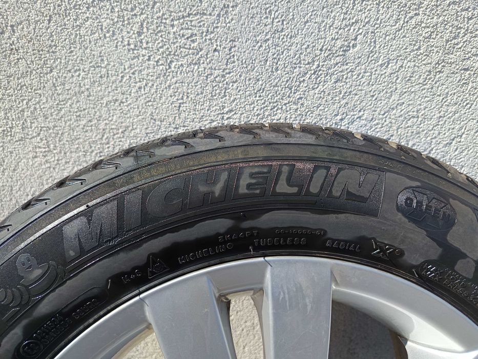 225 60 17 Зимни Гуми и джанти от БМВ х3