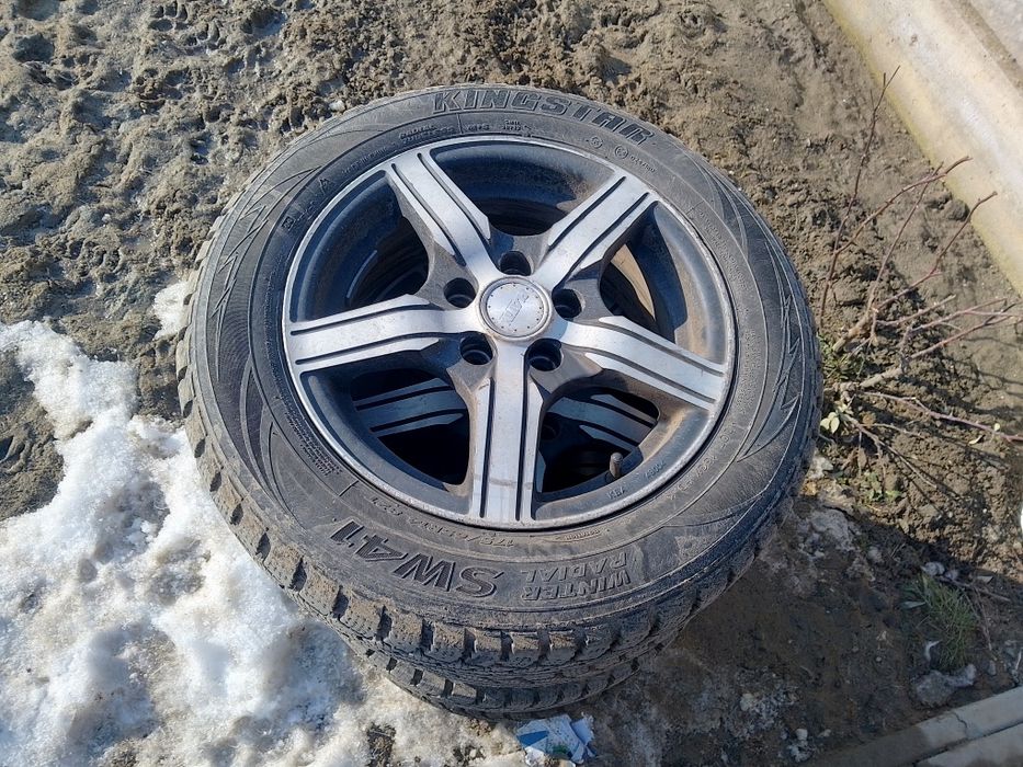 Vând  doar perechi de jante