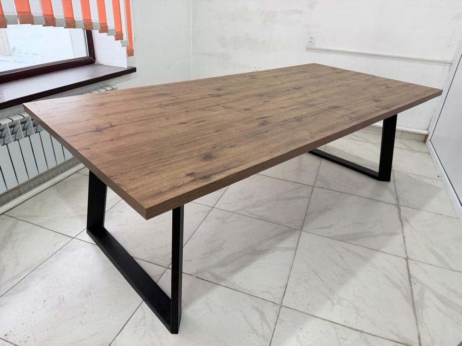 Продается стол лофт