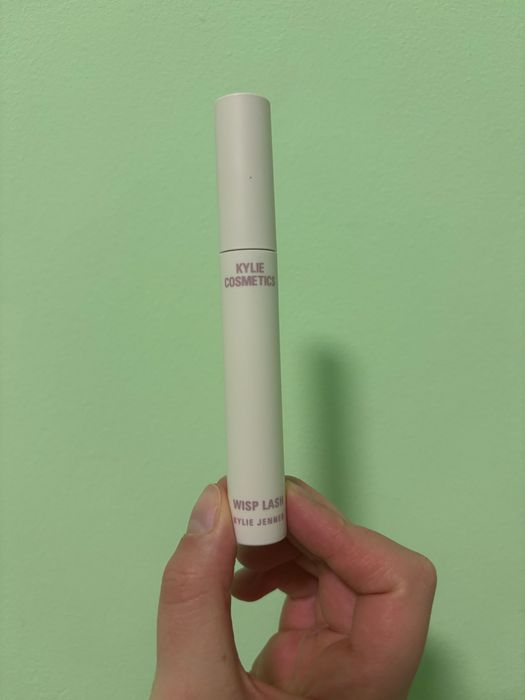 Спирала на Kylie Cosmetics