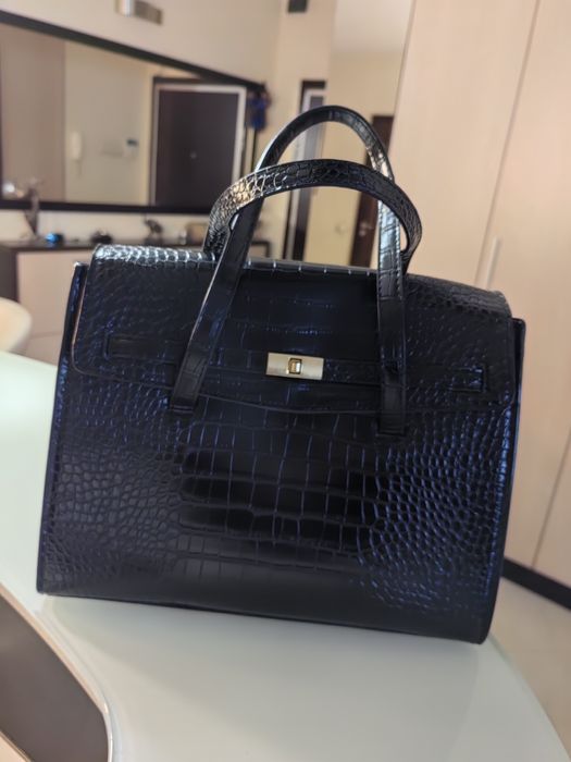 Дамска чанта, която не е ползвана