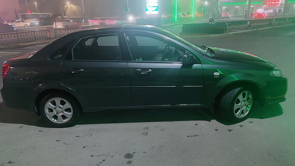 Chevrolet Lacetti 1.5 full комплектация