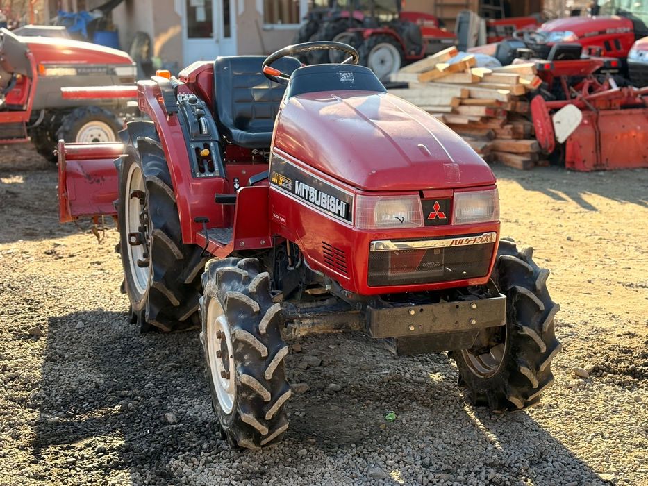 Tractor japonez MITSUBISHI MTX 225 – 22 CP, 4x4