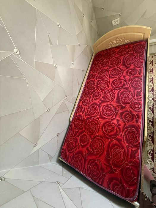 Төсек  бір адамдық