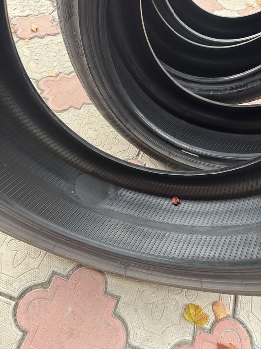 Продам летние шины размер 18