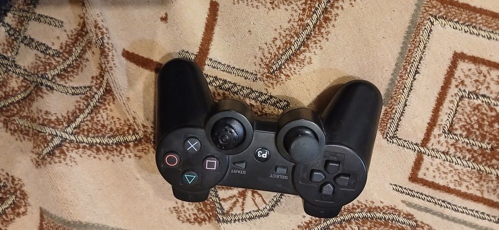 продам Playstation 3 бу прошита