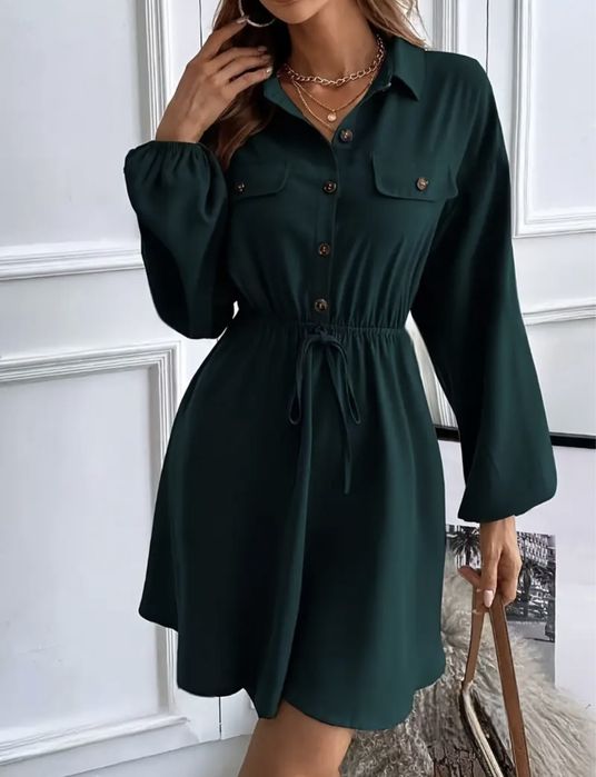 Тъмнозелена рокля с дълъг ръкав