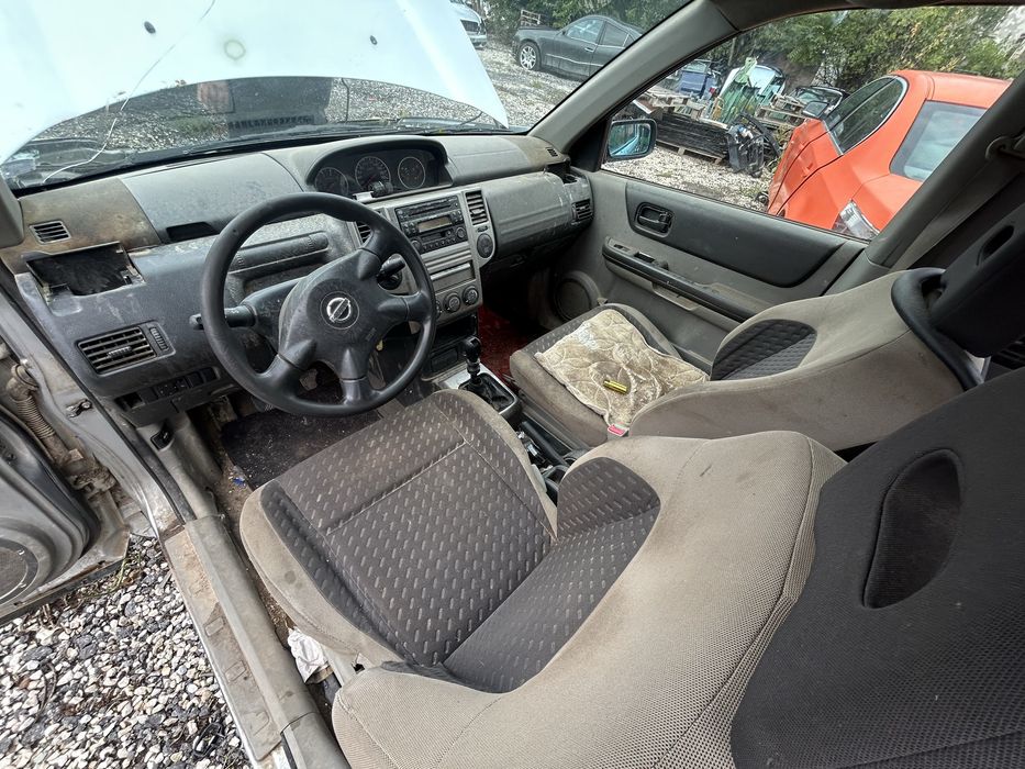 Нисан екстрейл 2,2дци 136 на части/Nisan X-trail 2.2dci 136ks