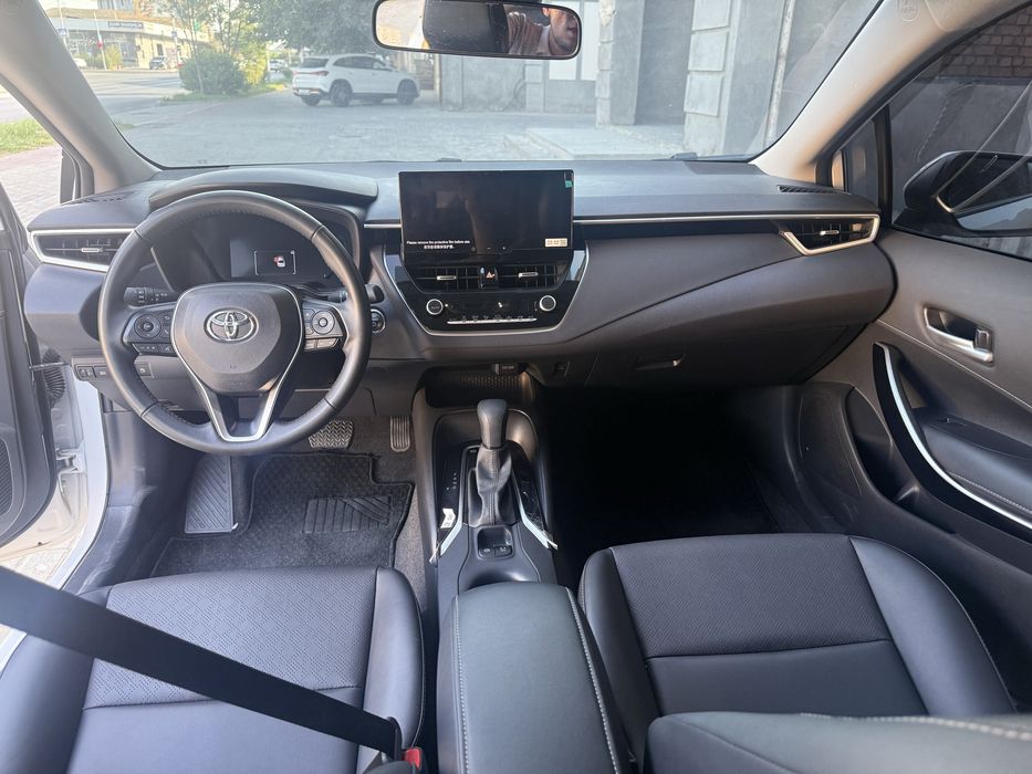 Toyota corolla hybrd