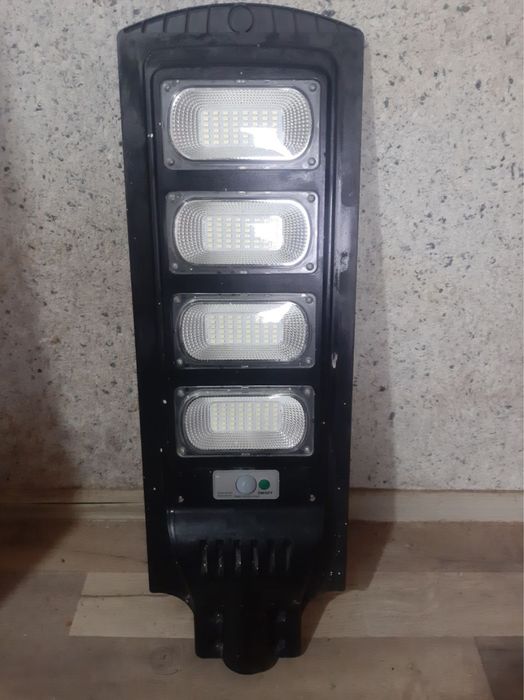 Прожектор сотилади