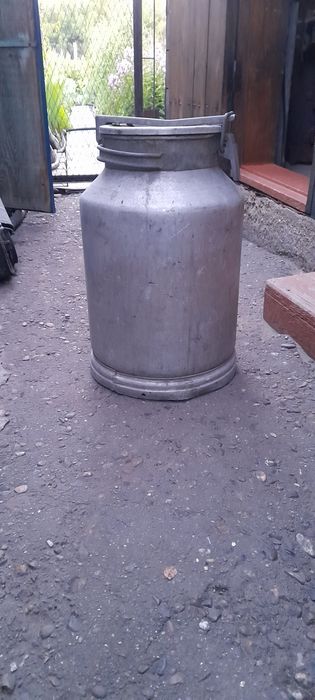 Флаги и кострюли