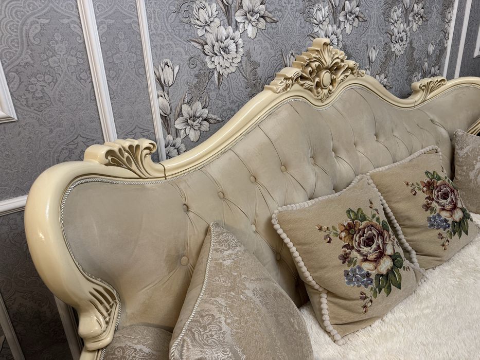 Комплект мягкой мебели