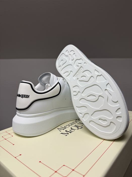 Alexander McQueen White Black