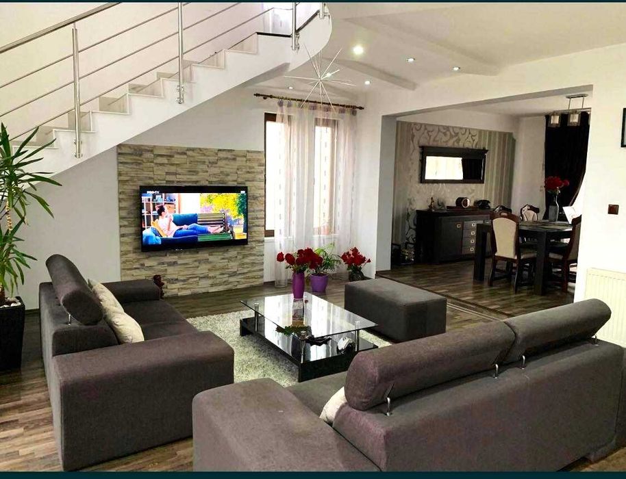 Casa particulara P+E+M (propietar)