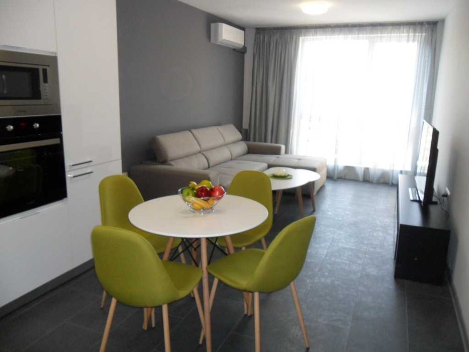 Дава се под наем Двустаен апартамент в Пловдив, Централна гара - 70 кв.м за 700 € - Снимка #1