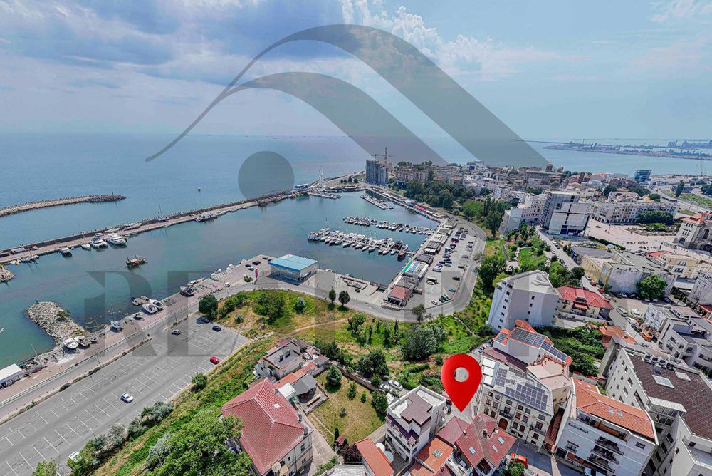 Duplex exclusivist în Piața Ovidiu | Vedere către Portul Turistic Tomis | Complet renovat în 2025