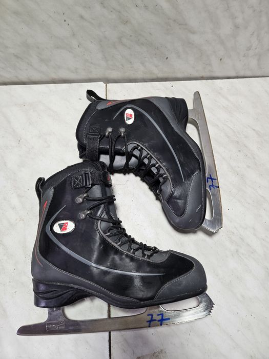 Patine 77 gheata patinaj artistic  Riedell marime 40   (  26 cm)