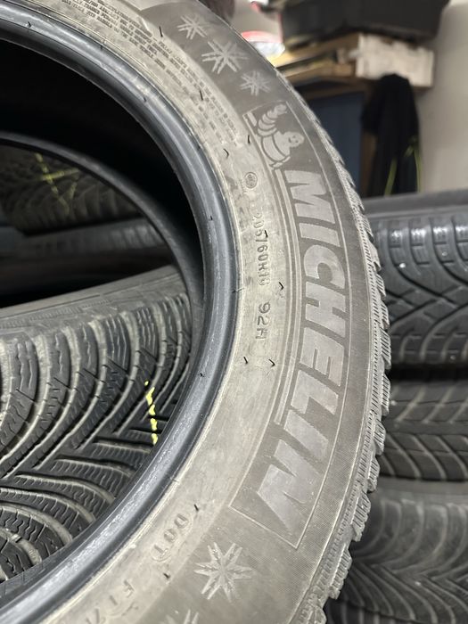 Vand set anvelope Michelin Alpin 5 205/60r16