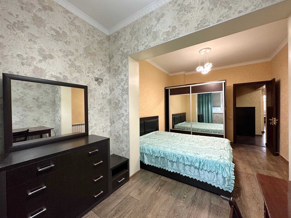 СРОЧНО Продается 3 комнатная 92 м2 улица Нукус Госпиталка балкон 2х6