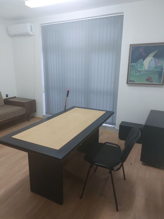 Дава се под наем Офис в Ямбол, Аврен - 24 кв.м за 198.9 € - Снимка #1