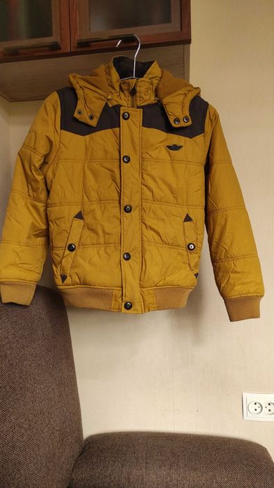 Куртки теплые на мальчика, рост 134-140 см