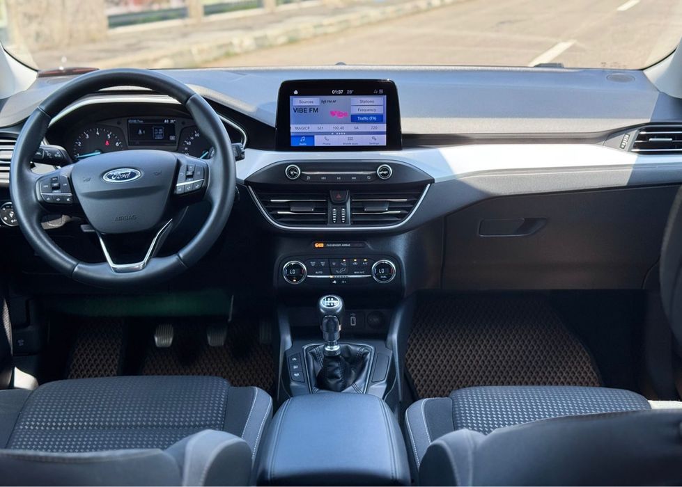 FORD Focus 2020 — imagine 3