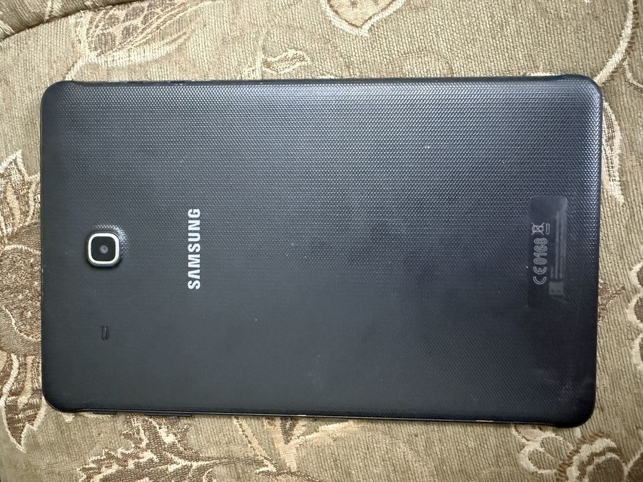 Планшет Samsung Galaxy Tab E 9.6