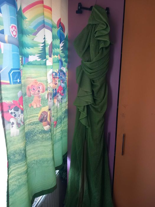 Rochii lungi si scurte